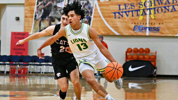 a West Linn Mt. Spokane boys basketball Les Schwab Invitational December 27 2023 Leon Neuschwander 15
